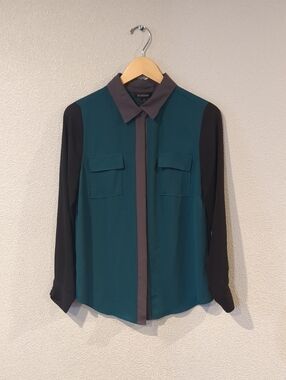 B-Design Teal Colorblock Button-Front Shirt with Black Sleeves